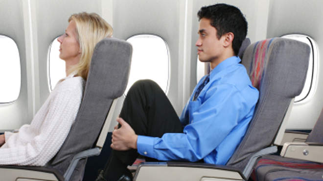 Tips Mendapatkan Kursi Terbaik di Pesawat